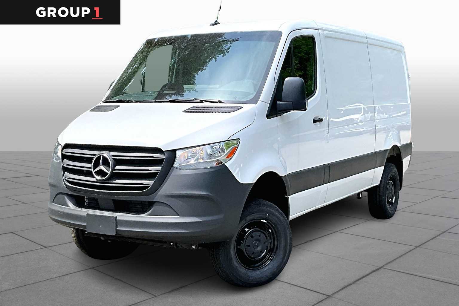 2025 Mercedes-Benz Sprinter Cargo Van Base's photo