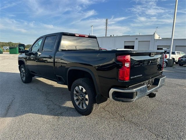 2026 Chevrolet Silverado 2500HD LT photo 3