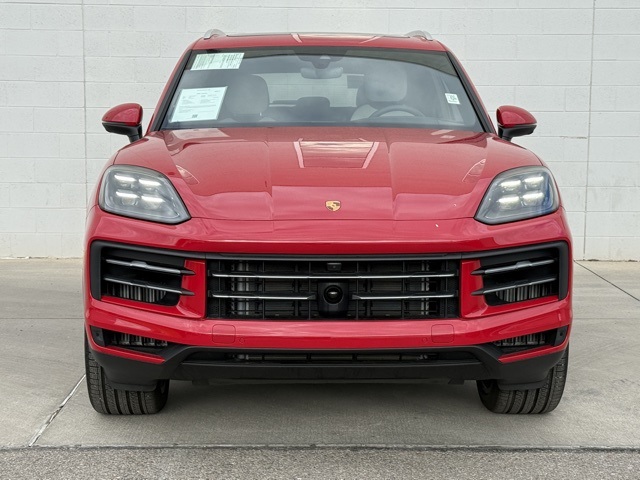 2025 Porsche Cayenne Base photo 6
