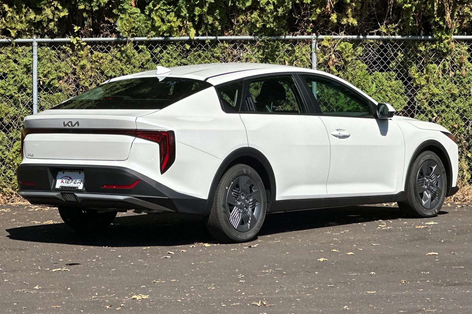 2025 Kia K4 LX photo 3