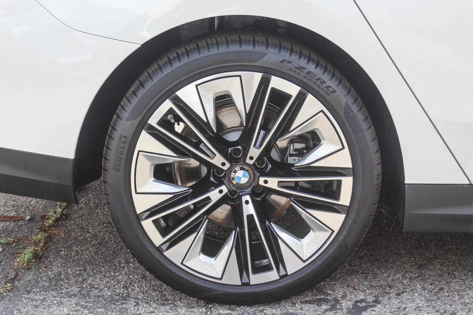 2025 Bmw 530i photo 9