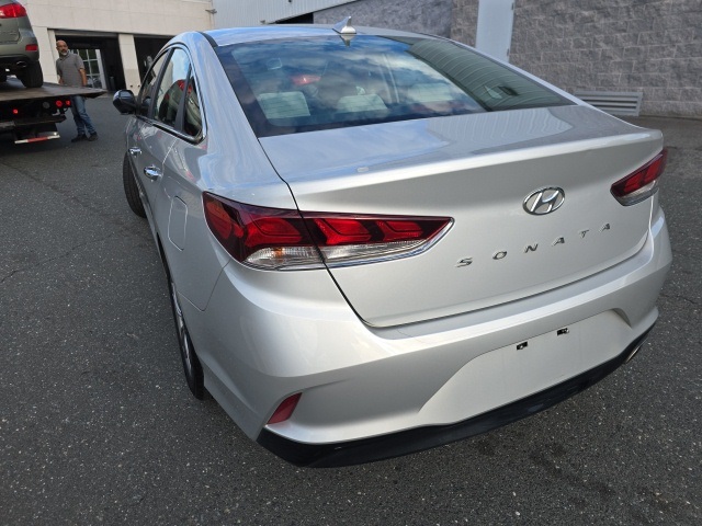 2019 Hyundai Sonata SEL photo 4