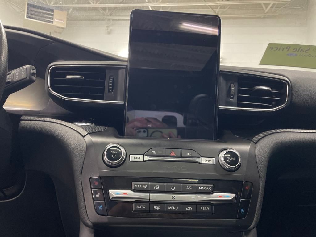 2020 Ford Explorer ST photo 16