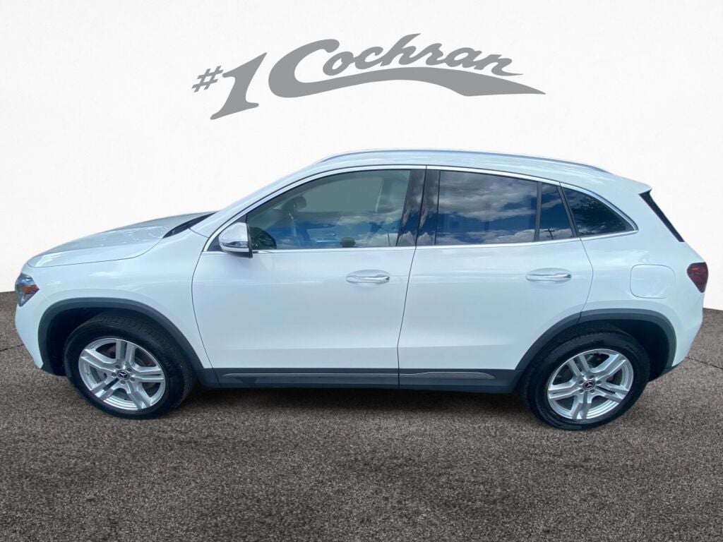 2021 Mercedes Benz GLA 250 4MATIC photo 4
