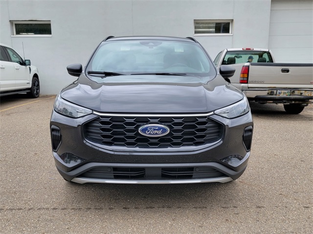 2026 Ford Escape ST-Line photo 4