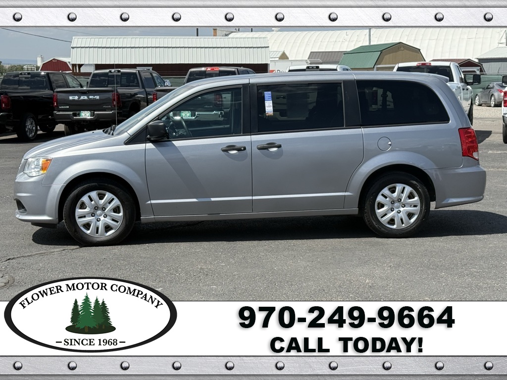2019 Dodge Grand Caravan SE photo 3