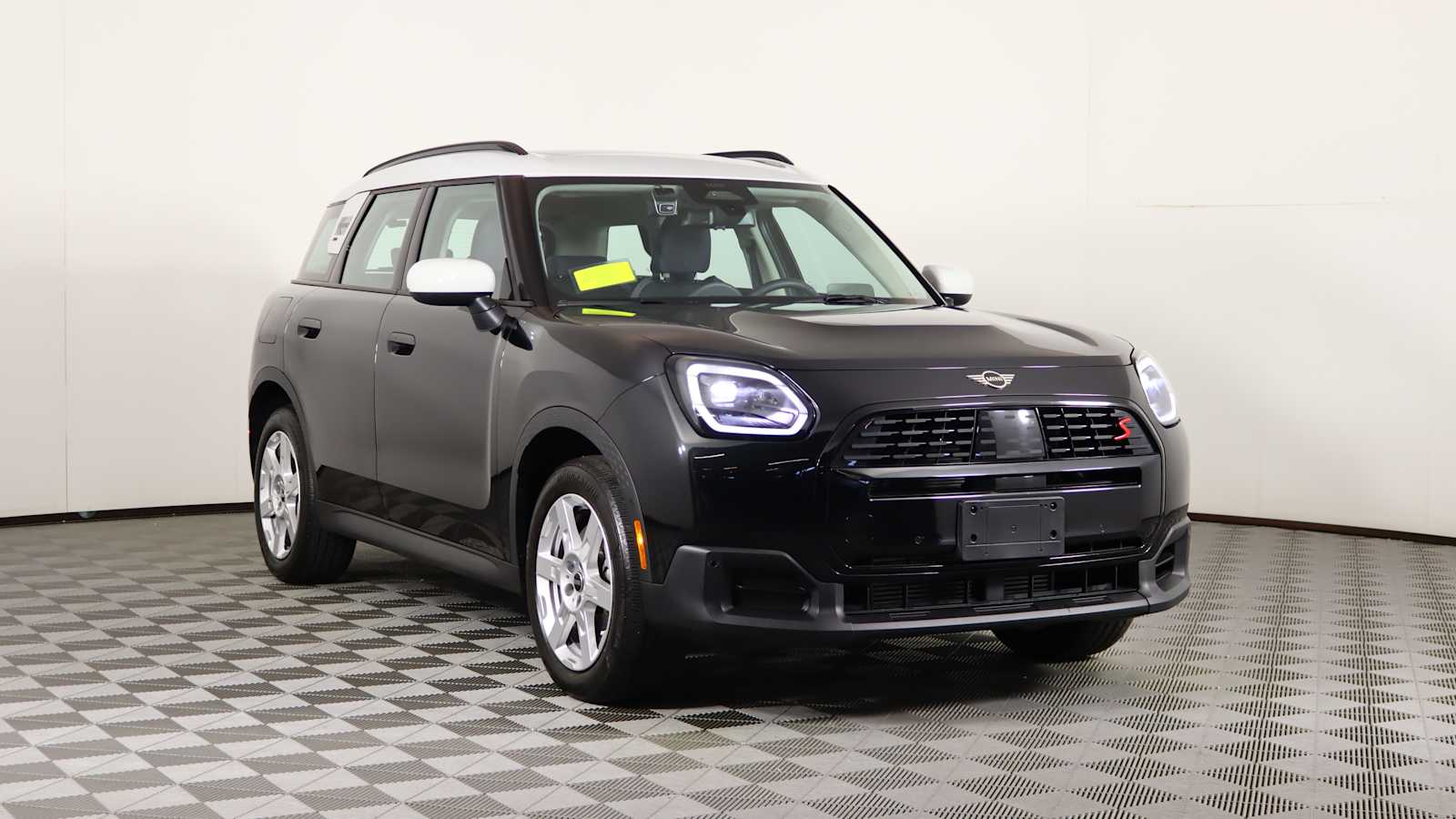 2025 MINI Countryman S's photo