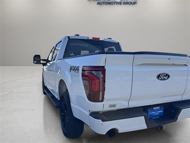 2025 Ford F-150 Lariat photo 3