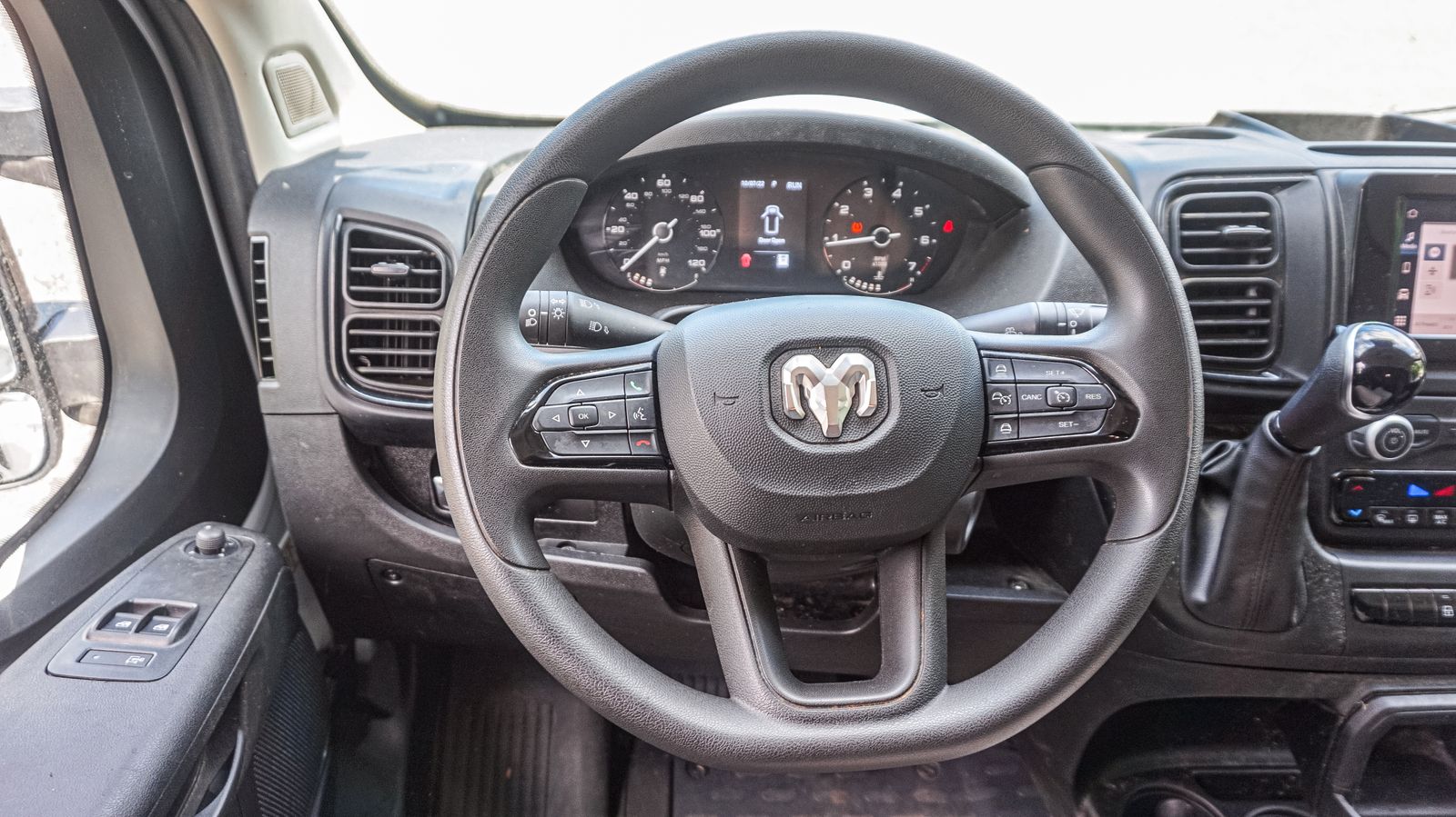 2025 Ram ProMaster 2500 photo 7