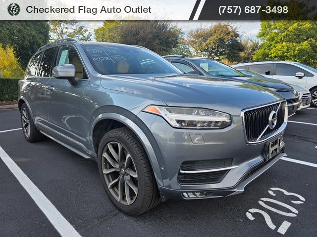 2017 Volvo XC90 T6 Momentum photo 3
