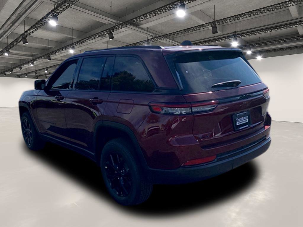2025 Jeep Grand Cherokee Altitude X photo 2