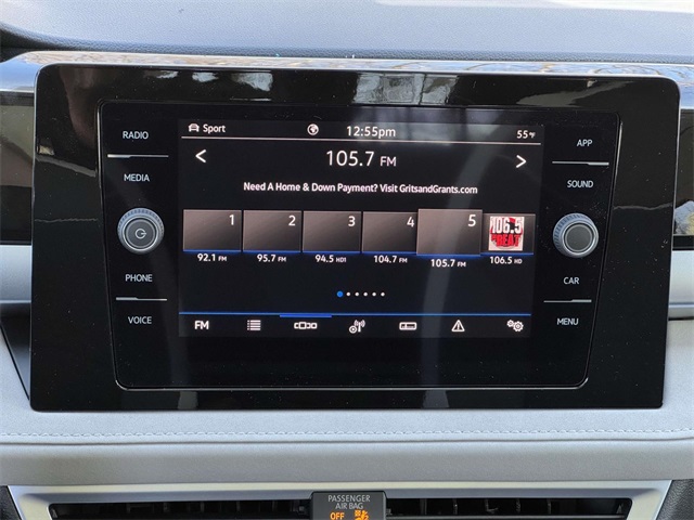 2025 Volkswagen Taos SE photo 3