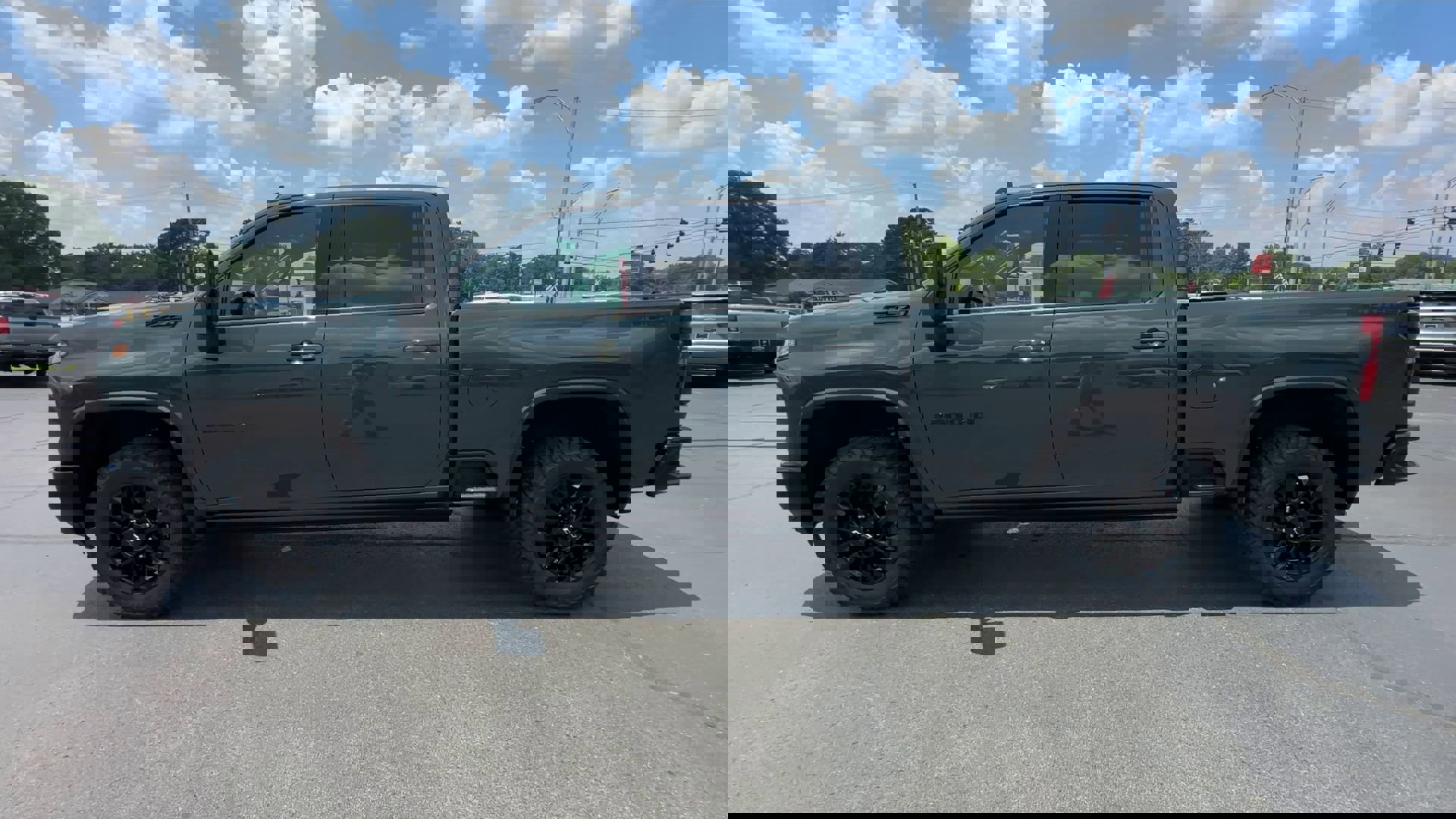 2025 Chevrolet Silverado 2500HD LTZ photo 3