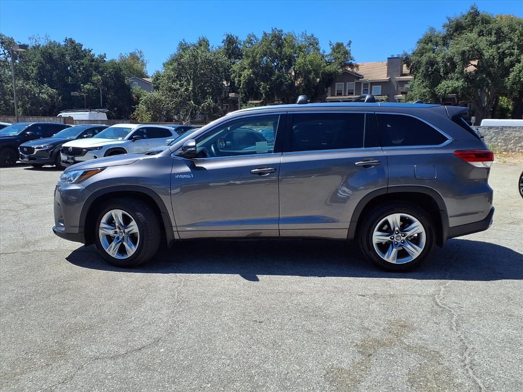 2019 Toyota Highlander Hybrid Limited photo 3