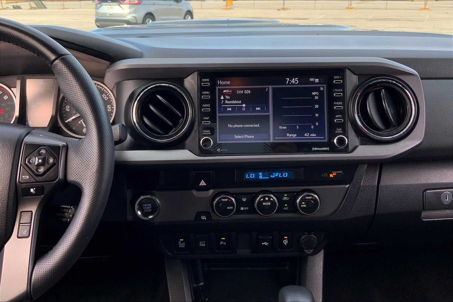 2023 Toyota Tacoma TRD Sport V6 photo 6
