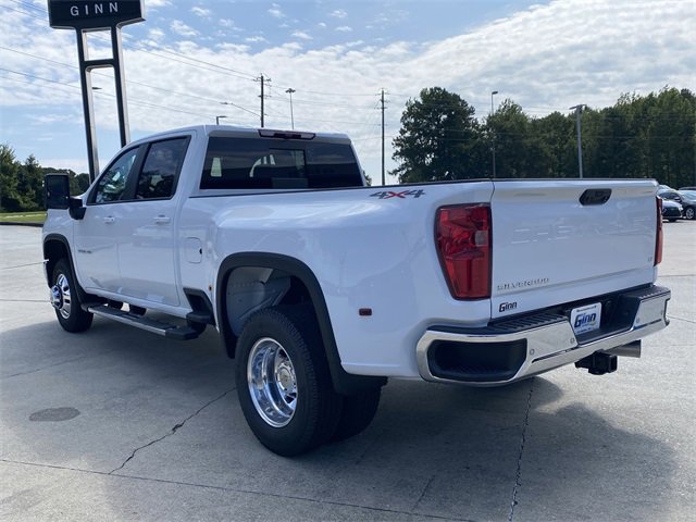 2026 Chevrolet Silverado LT photo 3
