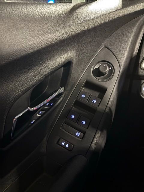 2018 Chevrolet Trax LS photo 16