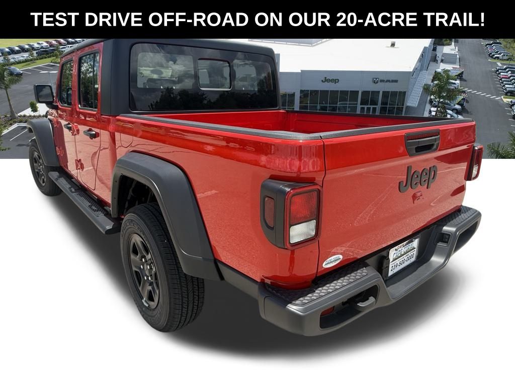 2025 Jeep Gladiator Sport photo 5