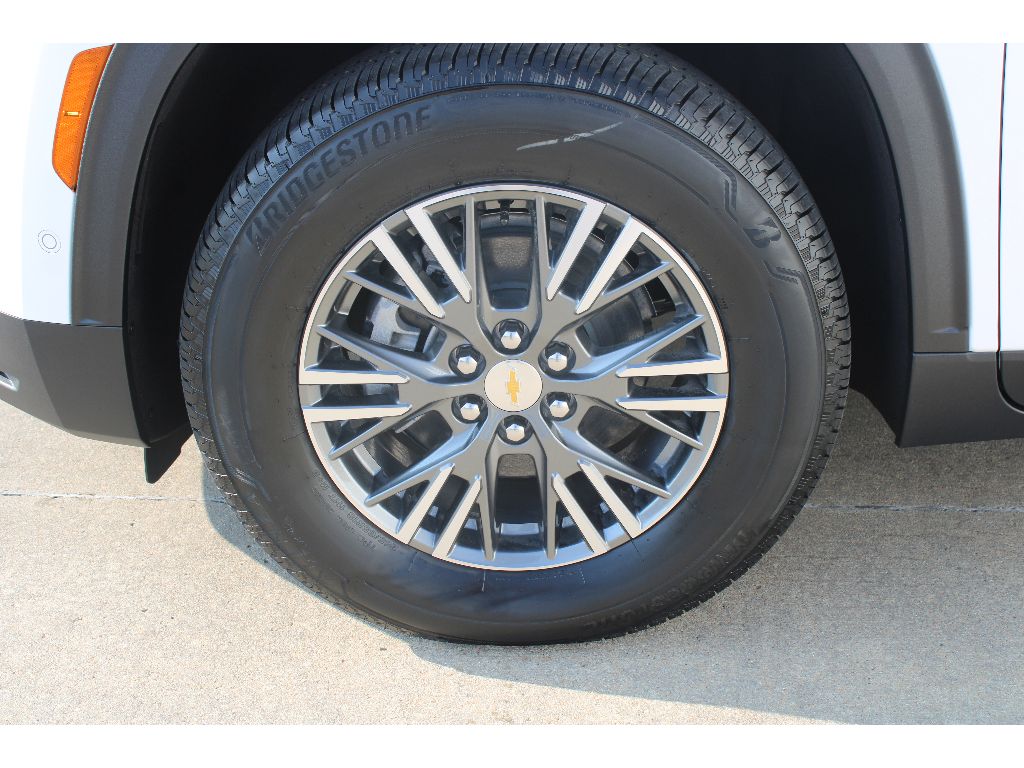 2026 Chevrolet Traverse photo 10