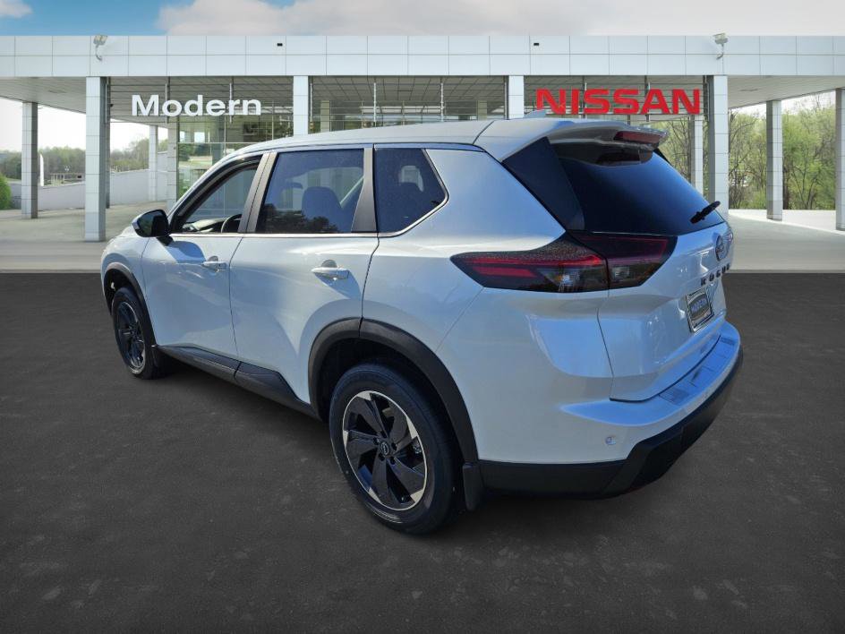 2025 Nissan Rogue SV photo 4