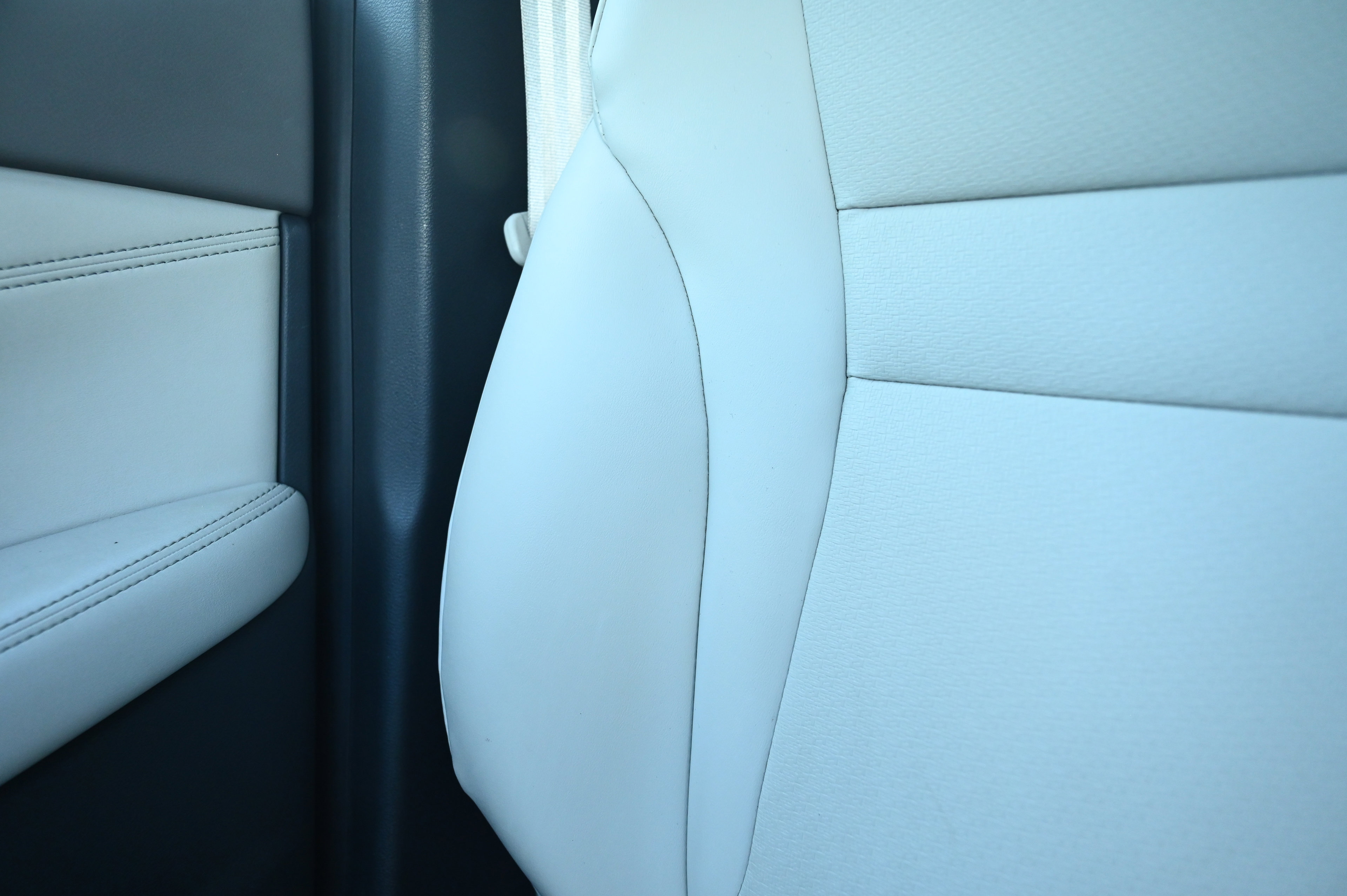 2022 Nissan Rogue SV photo 15