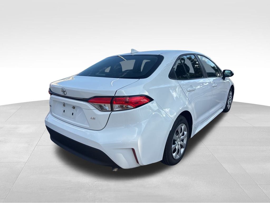 2023 Toyota Corolla LE photo 4