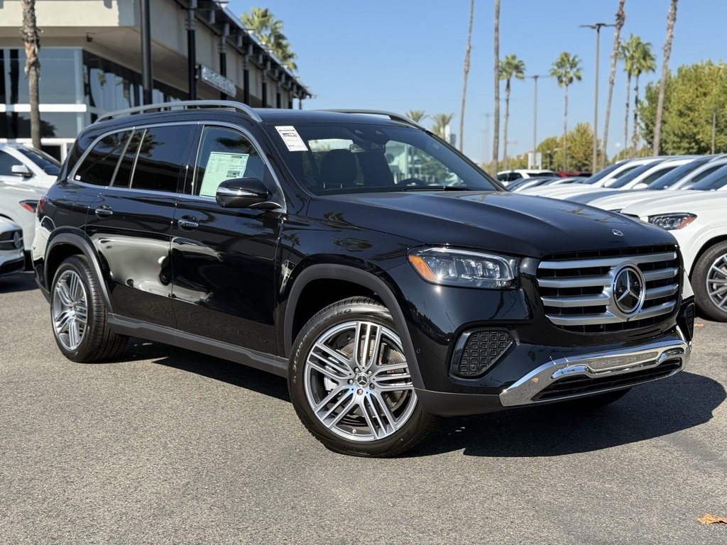 2025 Mercedes-Benz GLS Base's photo