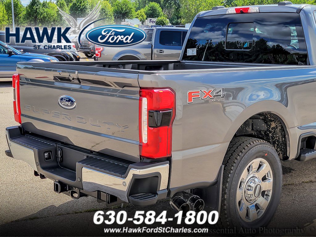 2025 FORD F-250 - Image 5