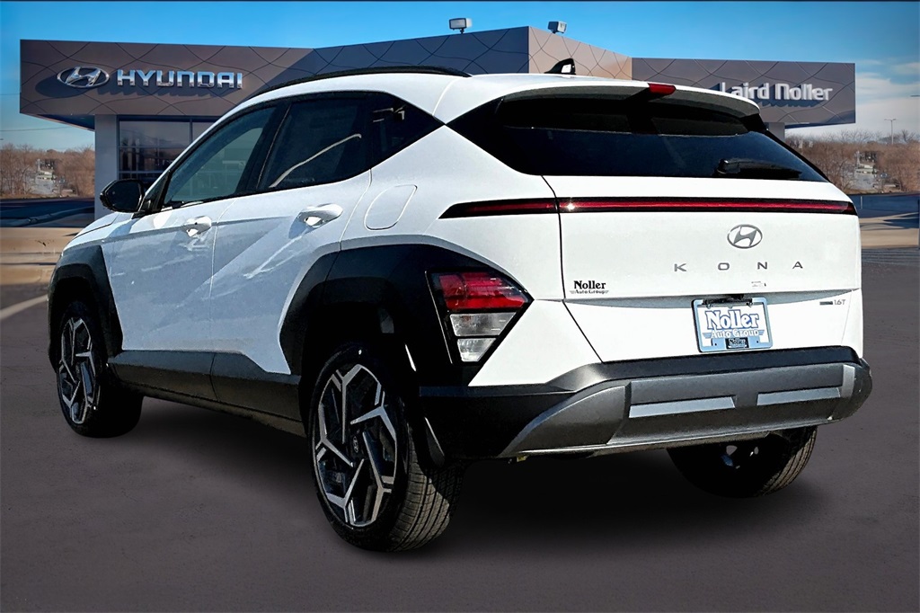 2026 Hyundai Kona SEL photo 3