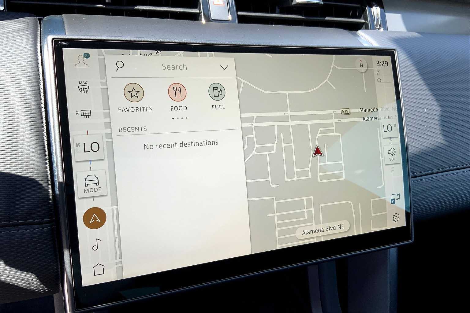 2025 Land Rover Discovery Sport Dynamic SE photo 16