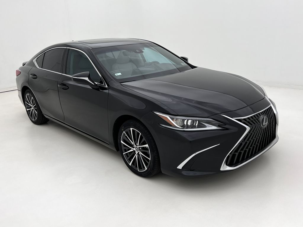 2023 Lexus ES 300h photo 4