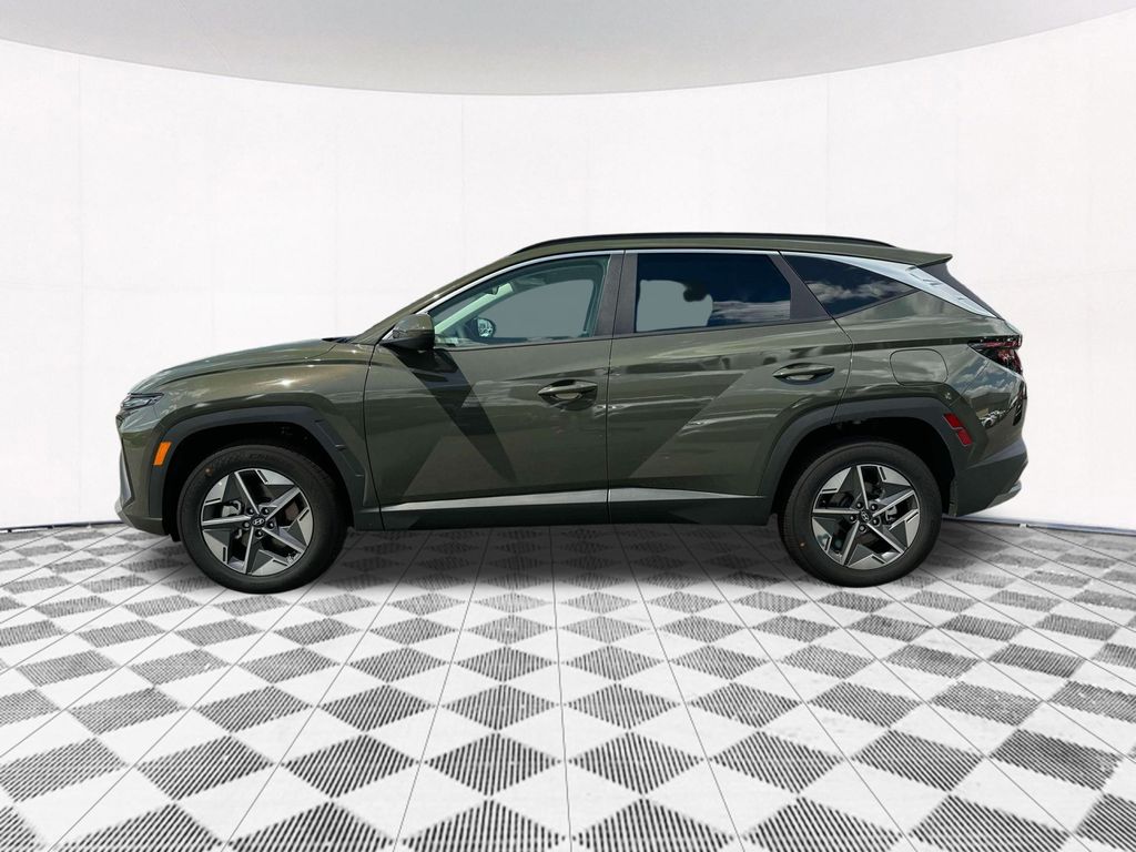 2025 Hyundai Tucson SEL photo 2