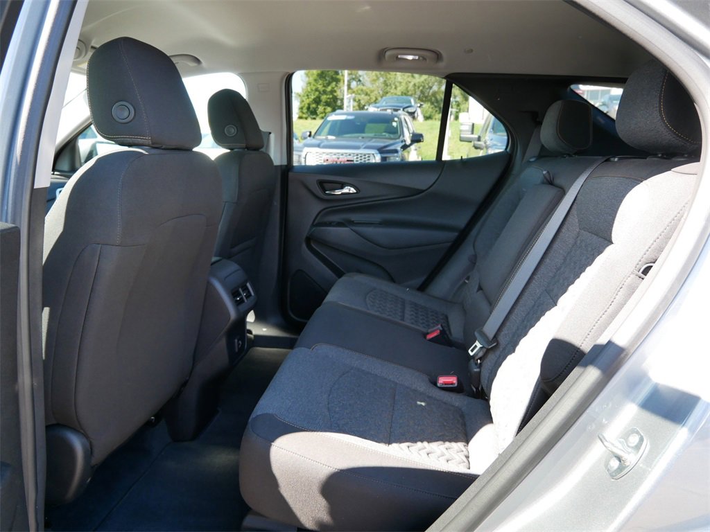 2024 Chevrolet Equinox LT photo 11