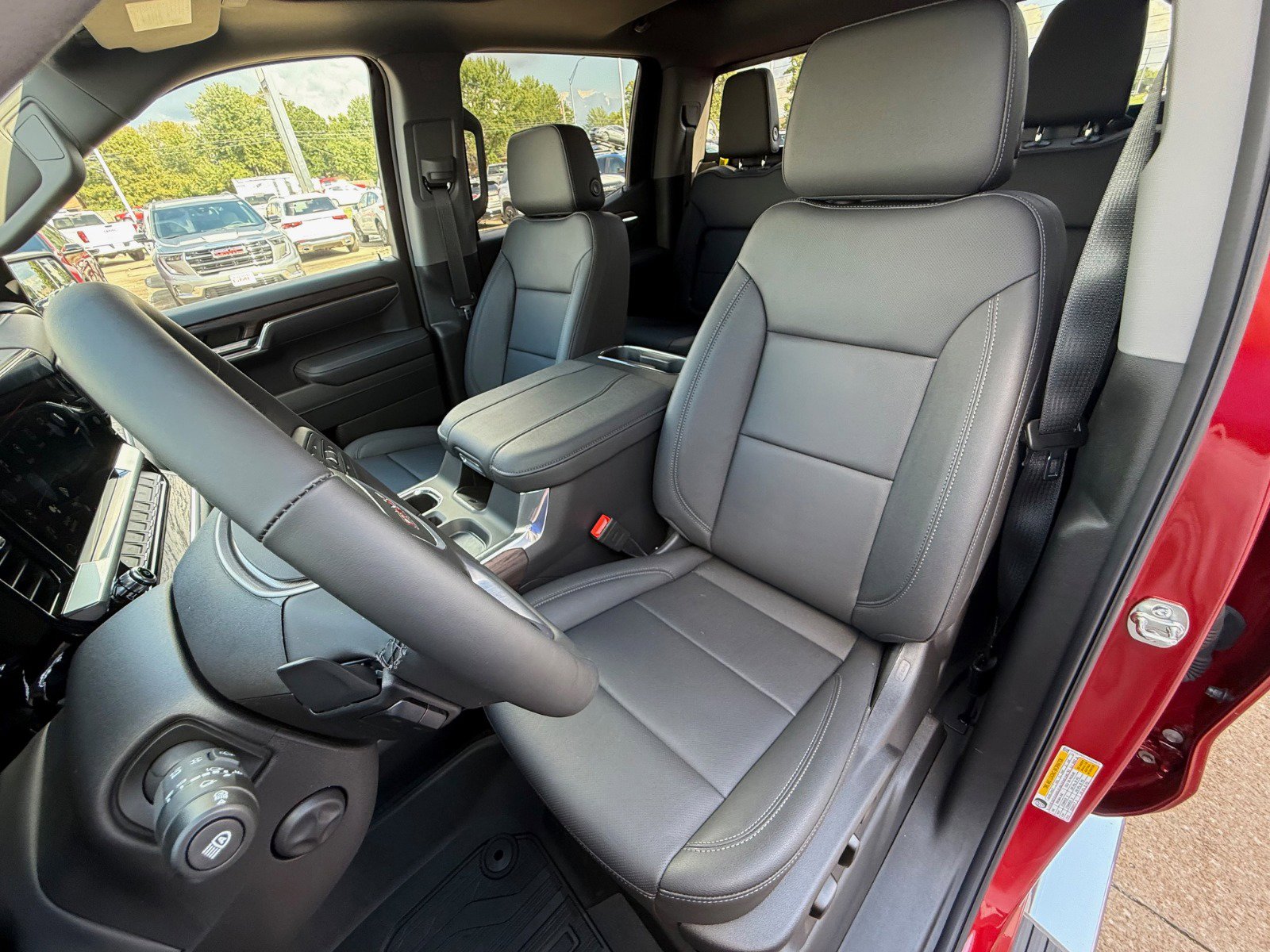 2025 Gmc Sierra 1500 SLT photo 14