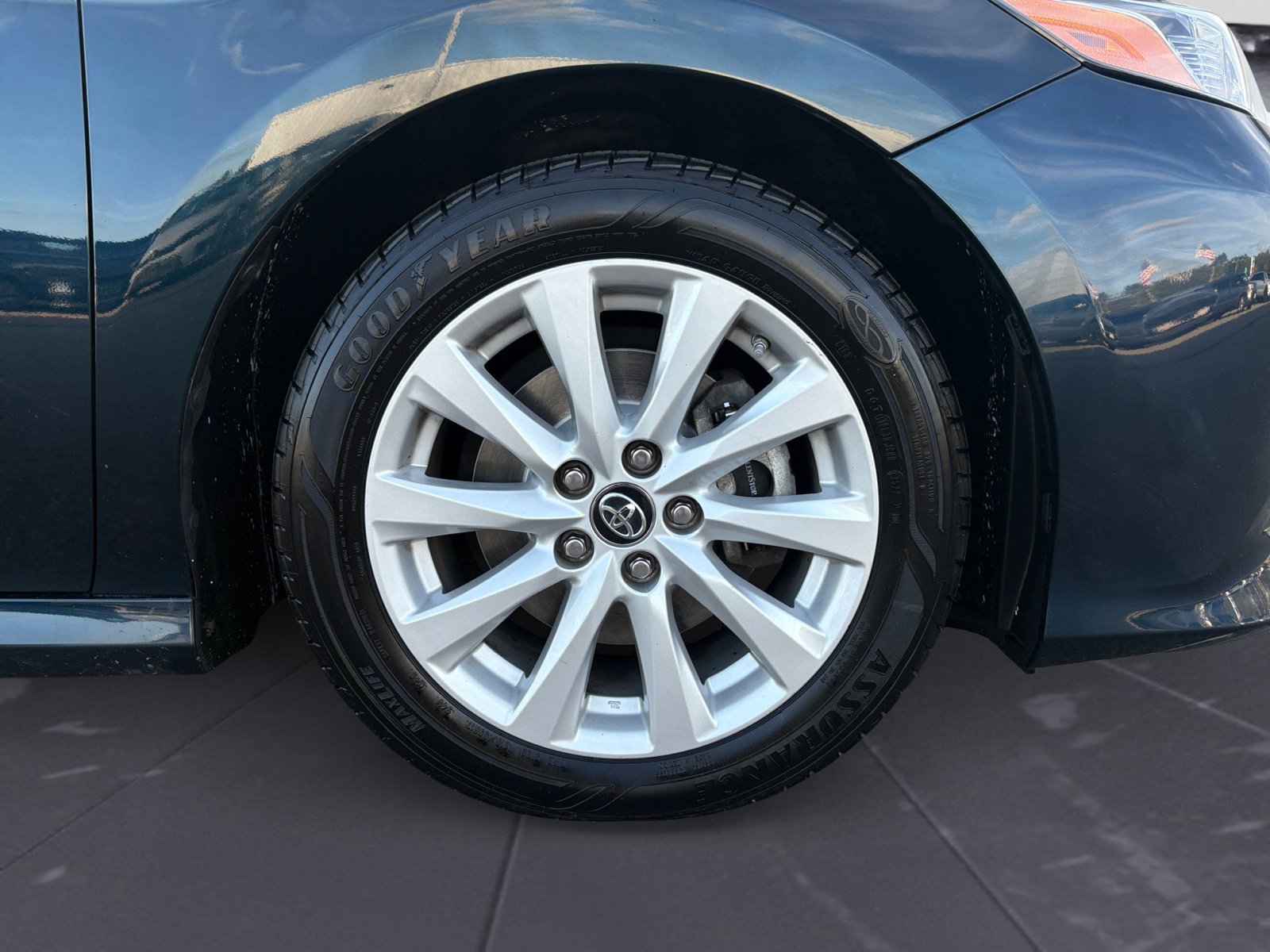 2018 Toyota Camry L photo 38