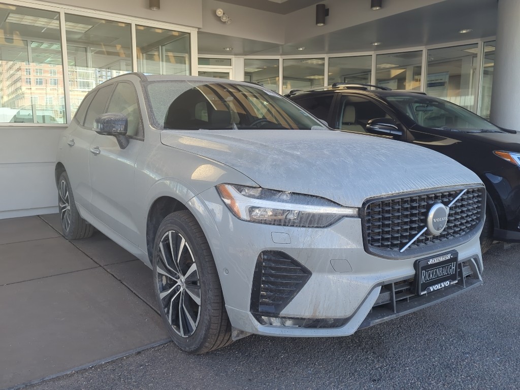 2025 Volvo XC60 Plus