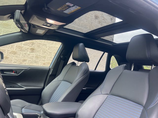 2024 Toyota RAV4 Hybrid XSE photo 15