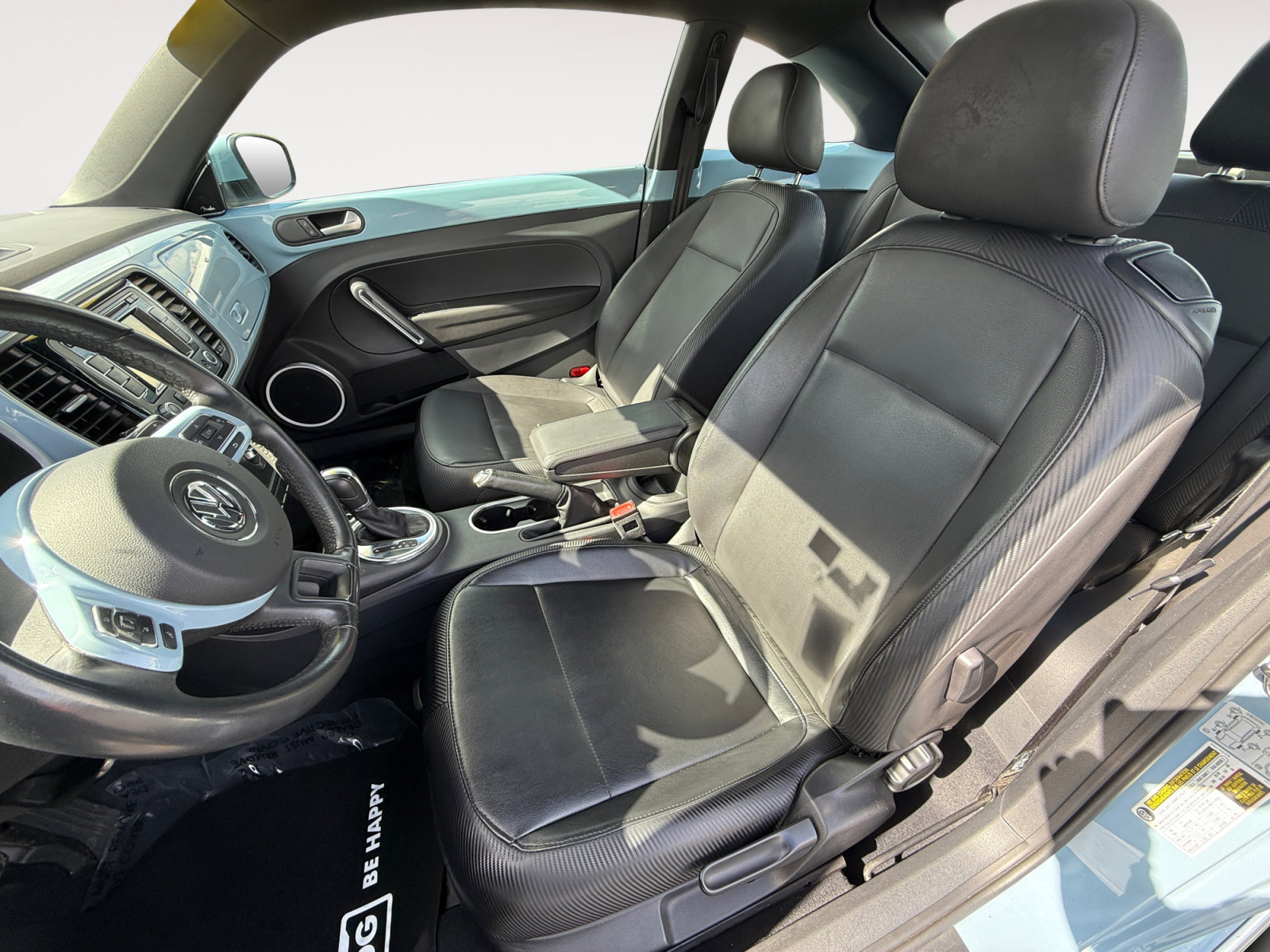 2013 Volkswagen Beetle TDI photo 10