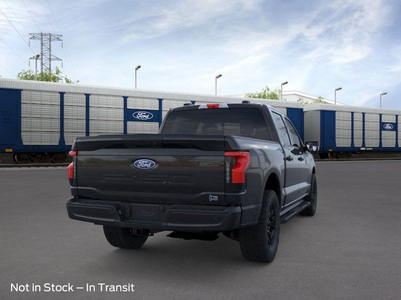 2025 Ford F-150 XLT photo 4