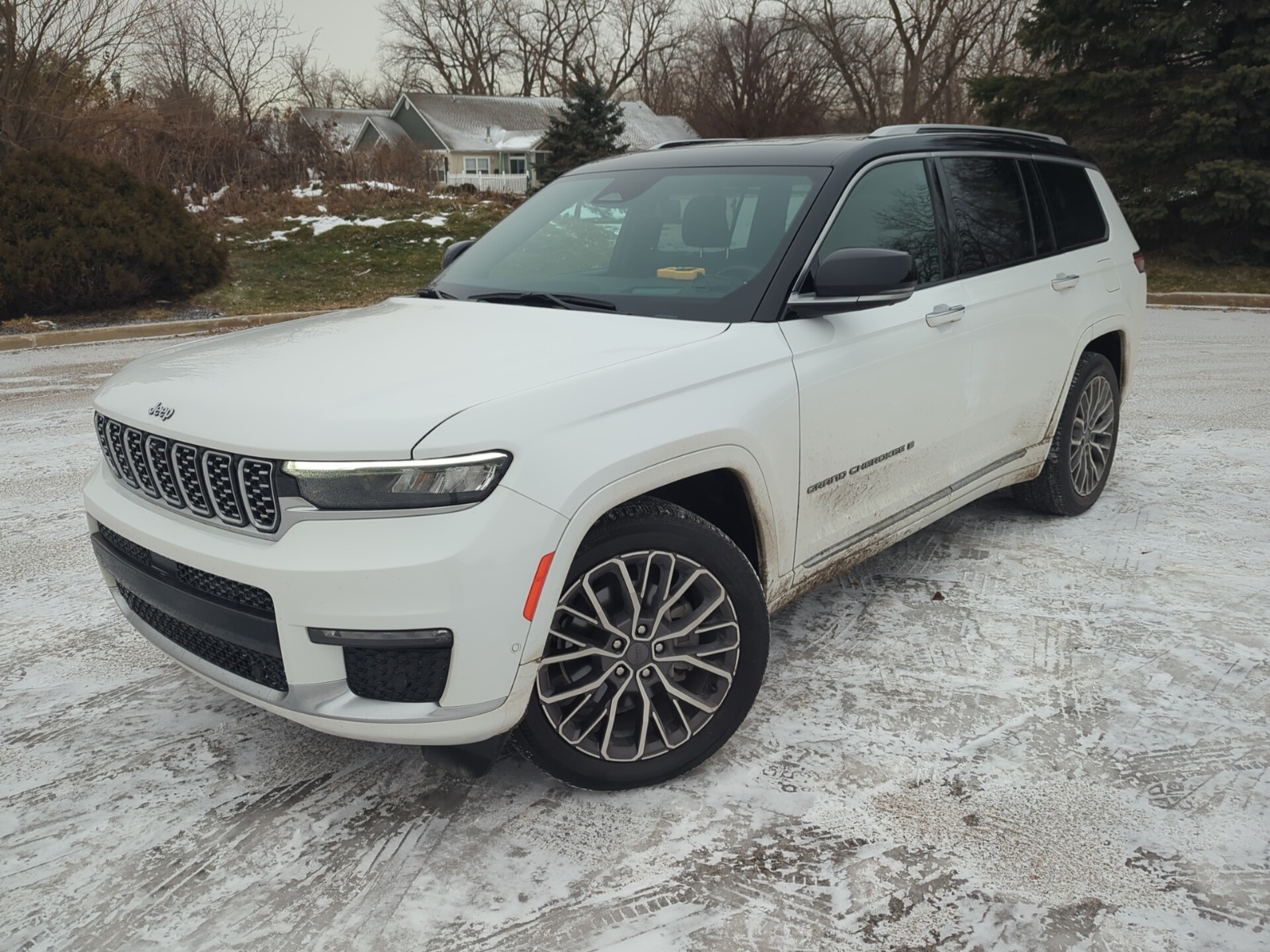 2021 Jeep Grand Cherokee L Summit's photo