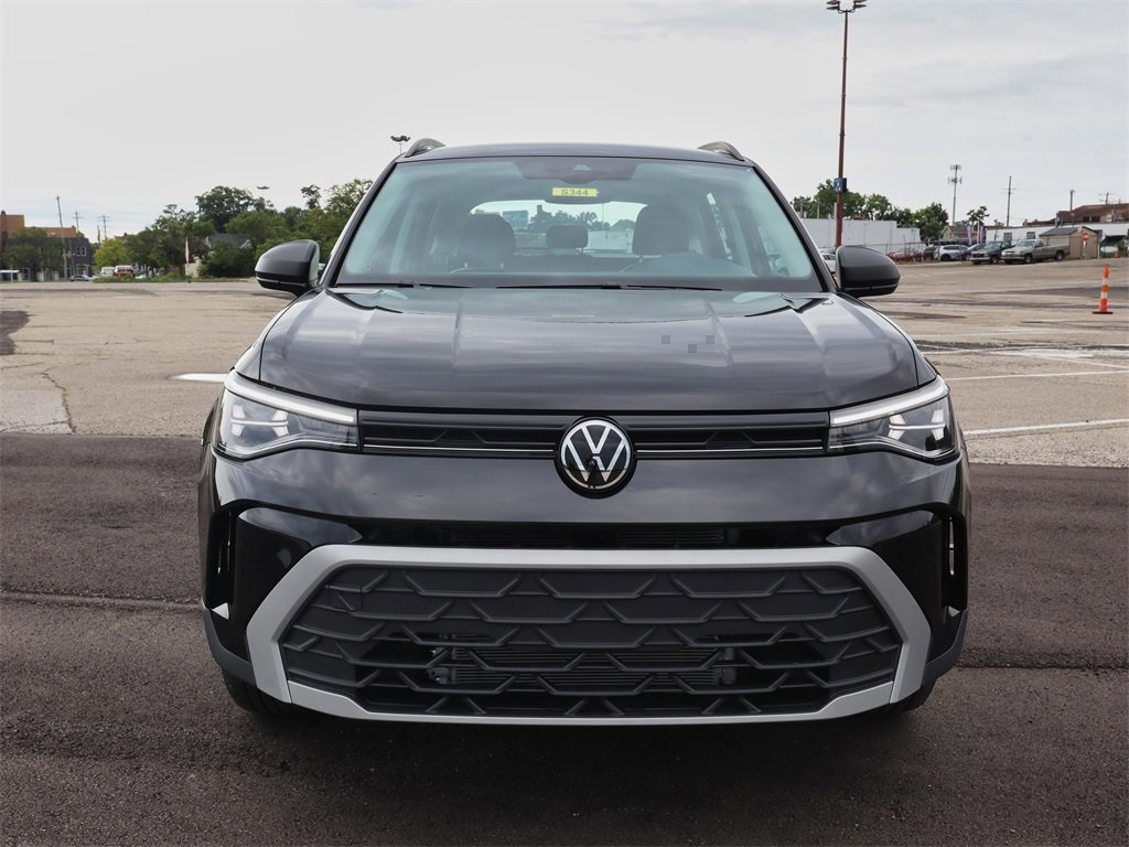 2025 Volkswagen Taos S photo 4