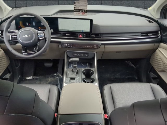 2025 Kia Carnival LXS photo 14