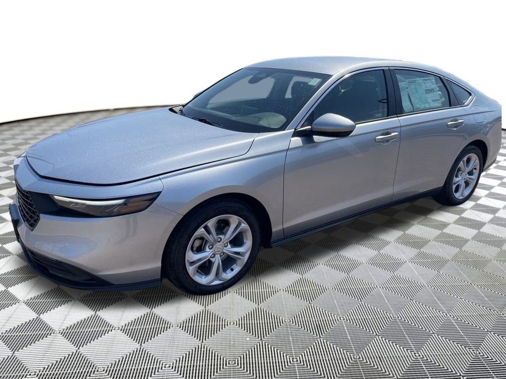 2025 Honda Accord LX's photo