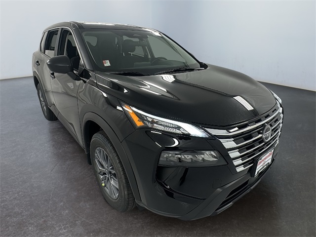 2026 Nissan Rogue S's photo