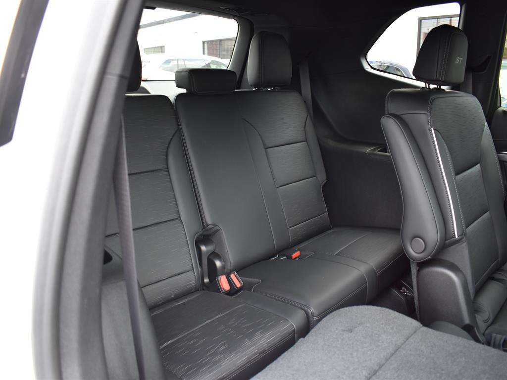 2026 Buick Enclave Sport Touring photo 2