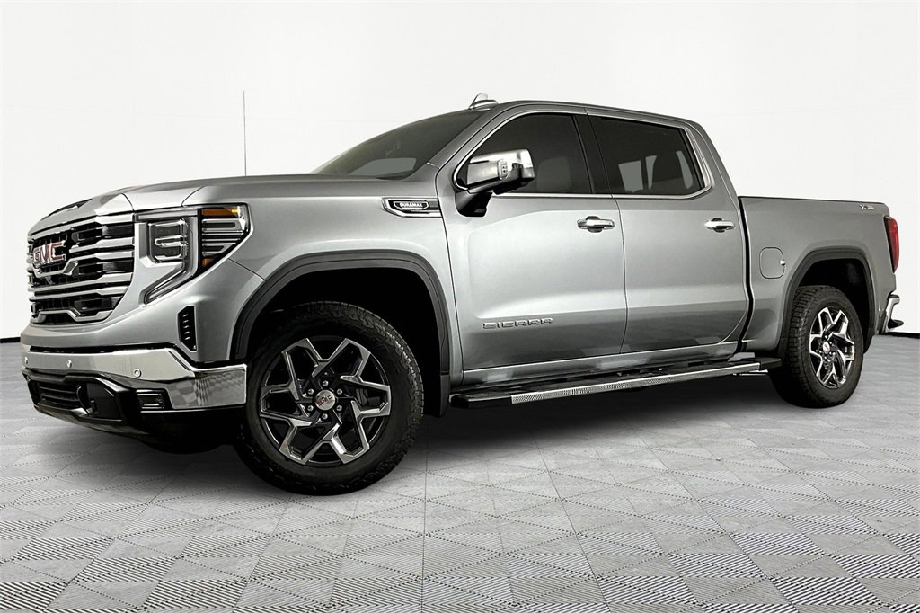2026 GMC Sierra 1500 SLT's photo