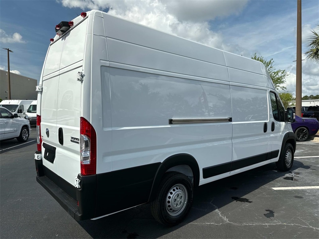 2024 Ram ProMaster 3500 photo 2
