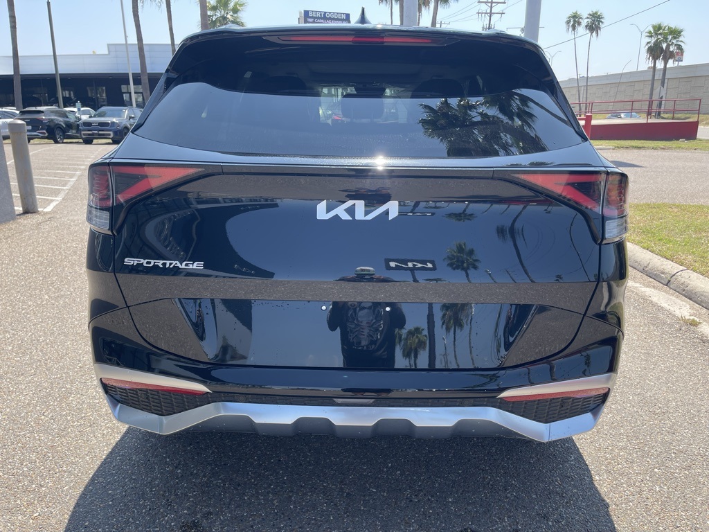 2025 Kia Sportage photo 2