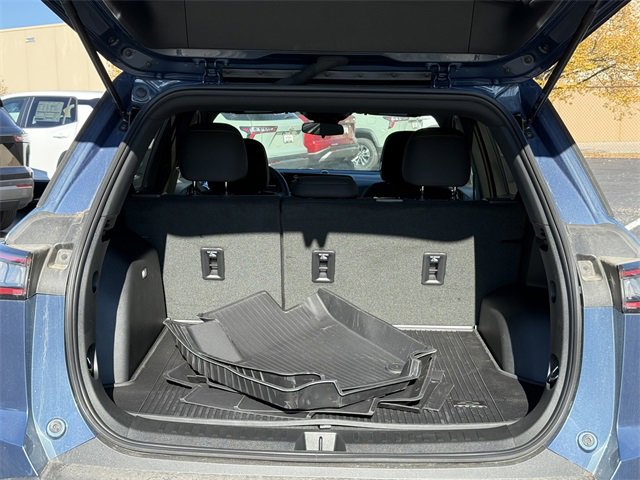 2026 Chevrolet Equinox LT photo 4