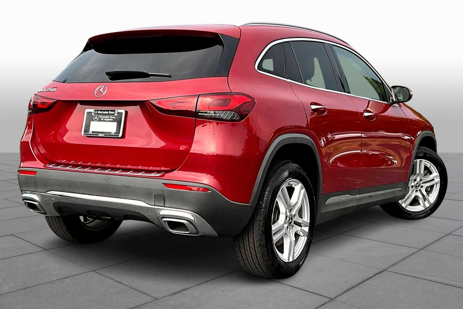 2022 Mercedes Benz GLA 250 photo 12